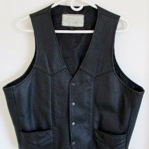 Vintage Ayumi Black Leather Vest Size XL with Snap Closure